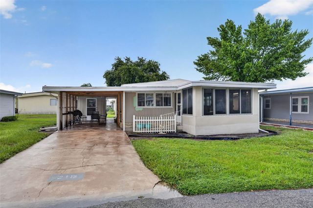 219 PARADISE S, Leesburg, FL 34788