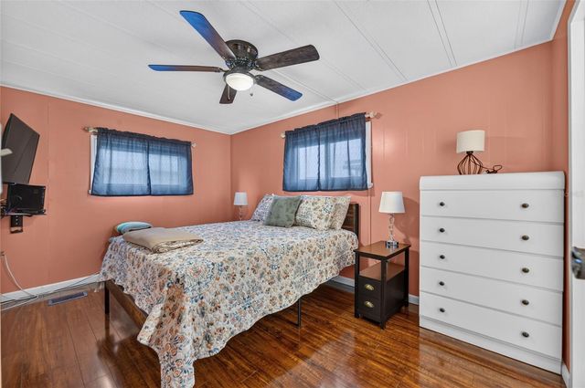 219 PARADISE S, Leesburg, FL 34788