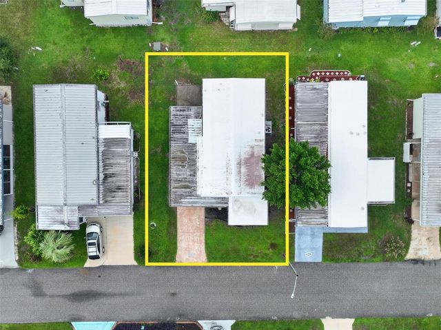 219 PARADISE S, Leesburg, FL 34788