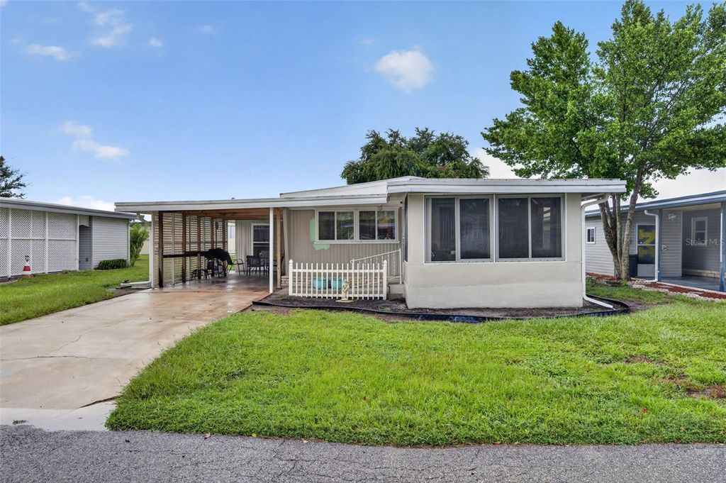 219 PARADISE S, Leesburg, FL 34788