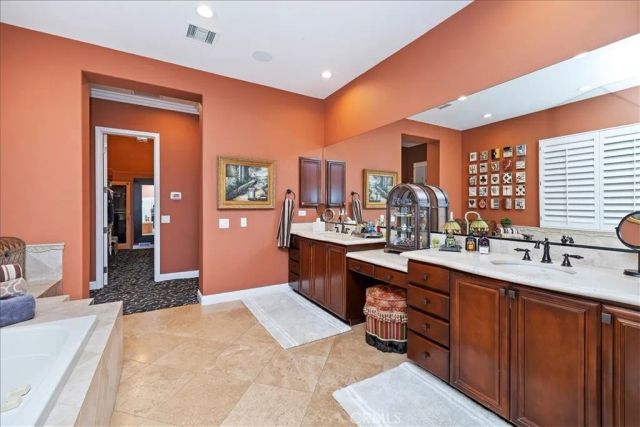 20 Vista Encantada, Rancho Mirage, CA 92270
