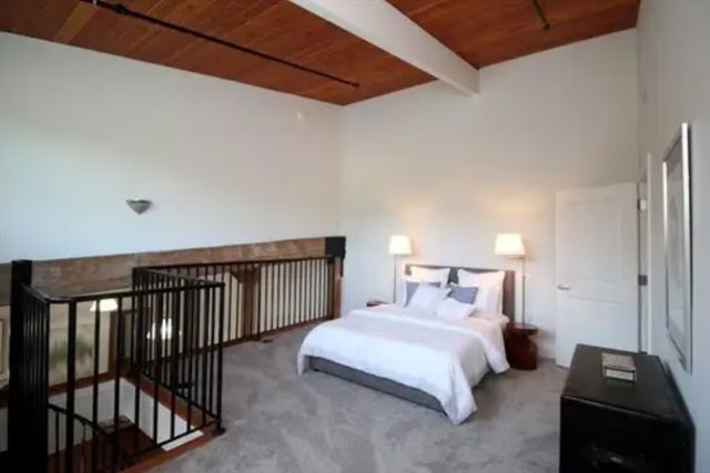 4 Powder Mill Sq 106, Andover, MA 01810