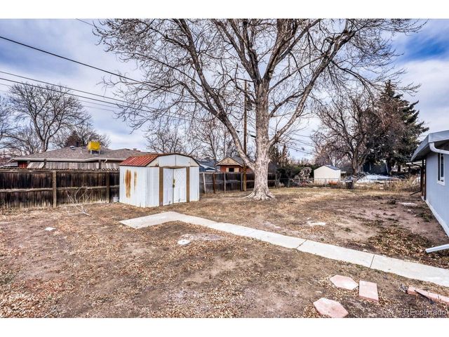 333 Empire St, Aurora, CO 80010