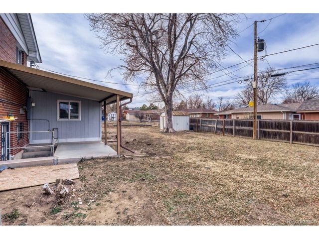 333 Empire St, Aurora, CO 80010