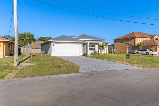 5271 NW Mayfield Lane, Port St. Lucie, Port St Lucie, FL 34983