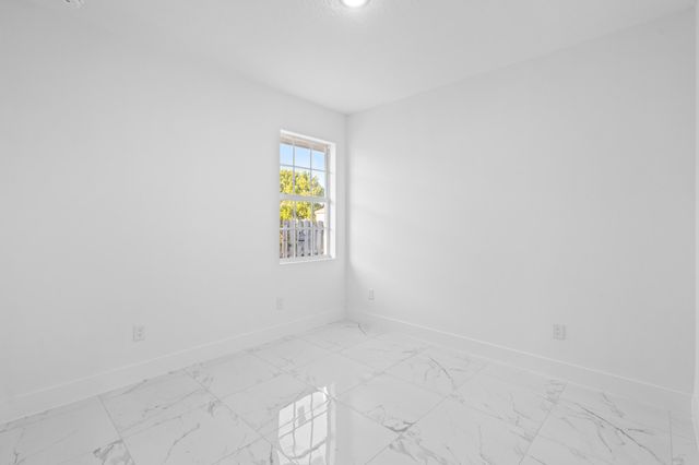 5271 NW Mayfield Lane, Port St. Lucie, Port St Lucie, FL 34983