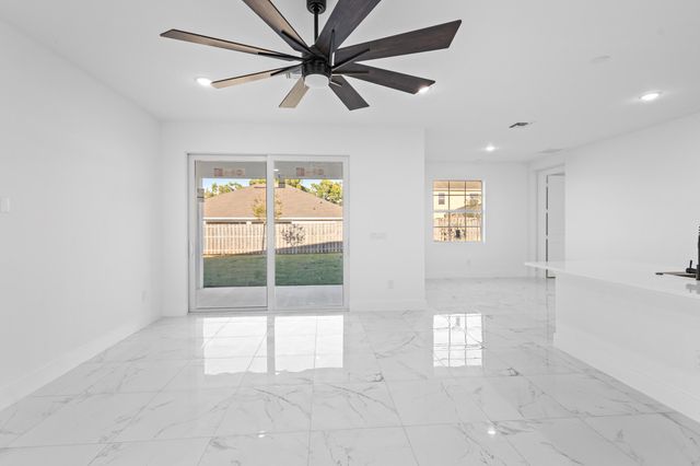 5271 NW Mayfield Lane, Port St. Lucie, Port St Lucie, FL 34983