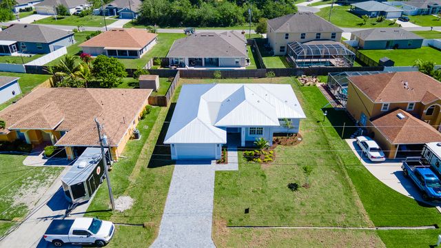 5271 NW Mayfield Lane, Port St. Lucie, Port St Lucie, FL 34983