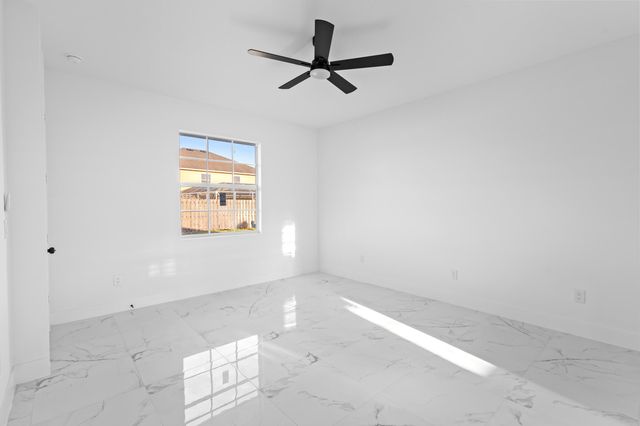 5271 NW Mayfield Lane, Port St. Lucie, Port St Lucie, FL 34983