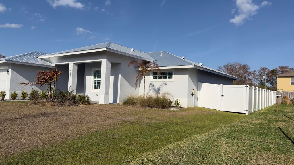 5271 NW Mayfield Lane, Port St. Lucie, Port St Lucie, FL 34983