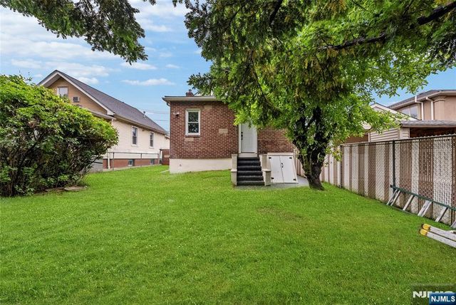 484 Sylvan Street, Saddle Brook, NJ 07663