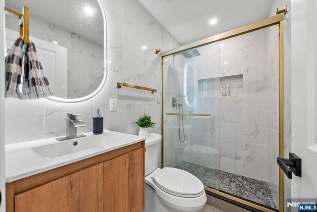 484 Sylvan Street, Saddle Brook, NJ 07663