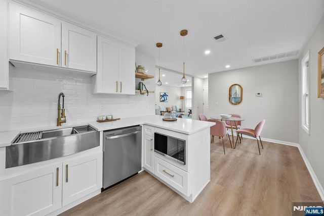 484 Sylvan Street, Saddle Brook, NJ 07663