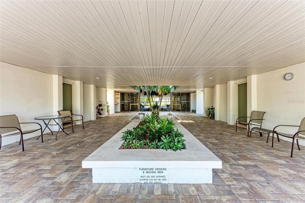 Image 3 of property listing at 2300 AARON ST. STREET 204, Port Charlotte, FL 33952