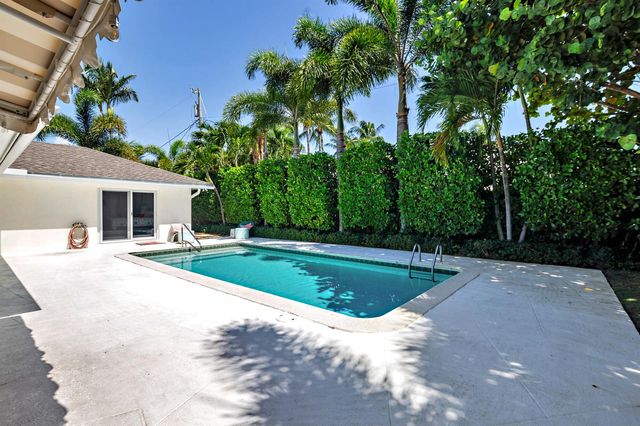 202 Maryland Drive, Lake Worth Beach, FL 33460