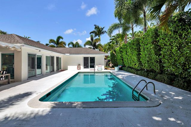 202 Maryland Drive, Lake Worth Beach, FL 33460