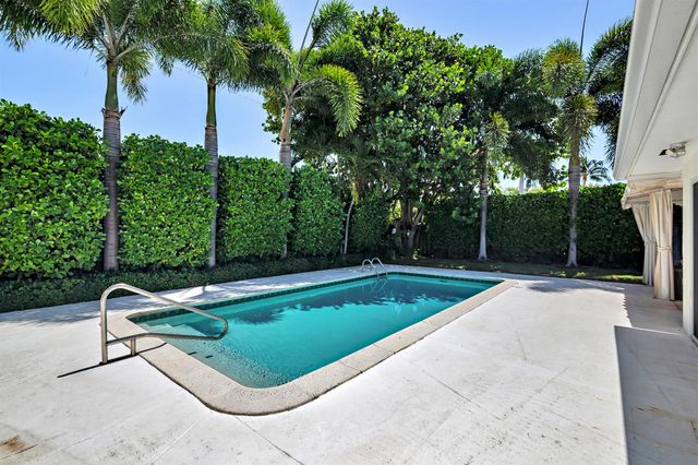 202 Maryland Drive, Lake Worth Beach, FL 33460