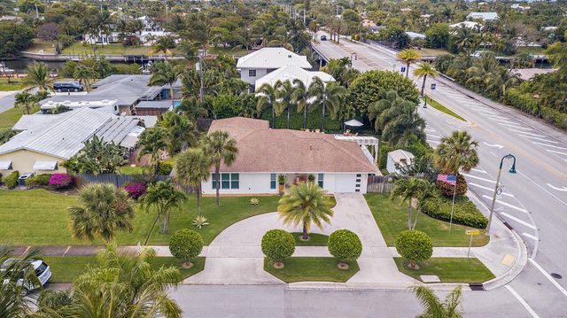202 Maryland Drive, Lake Worth Beach, FL 33460