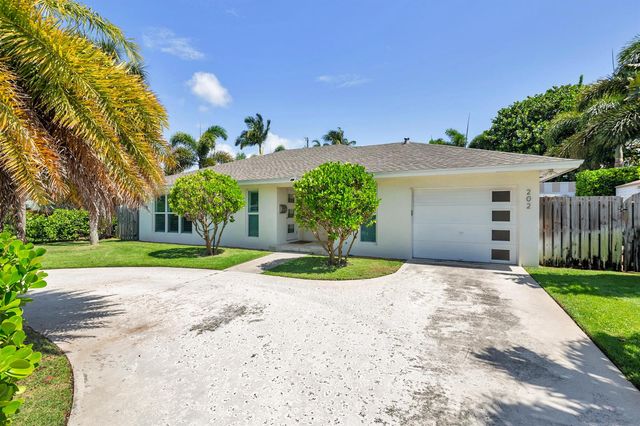202 Maryland Drive, Lake Worth Beach, FL 33460