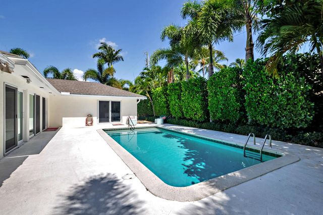 202 Maryland Drive, Lake Worth Beach, FL 33460