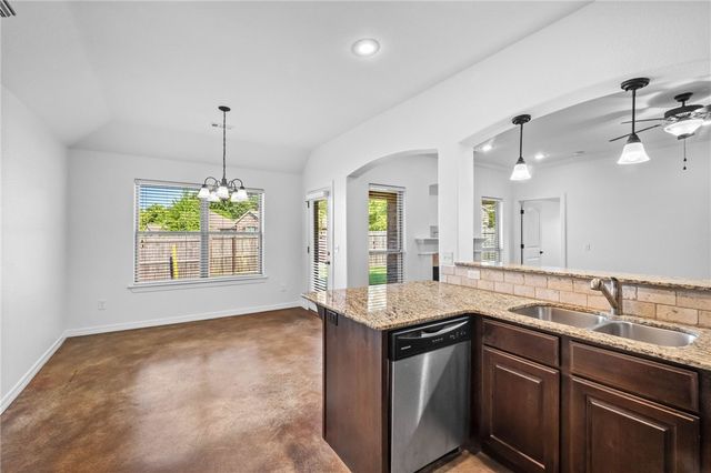 3077 N Downs Avenue, Fayetteville, AR 72704