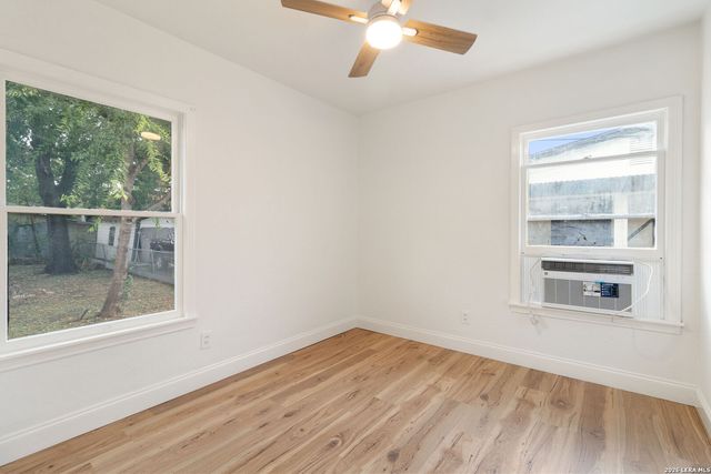 443 WALTON AVE, San Antonio, TX 78225