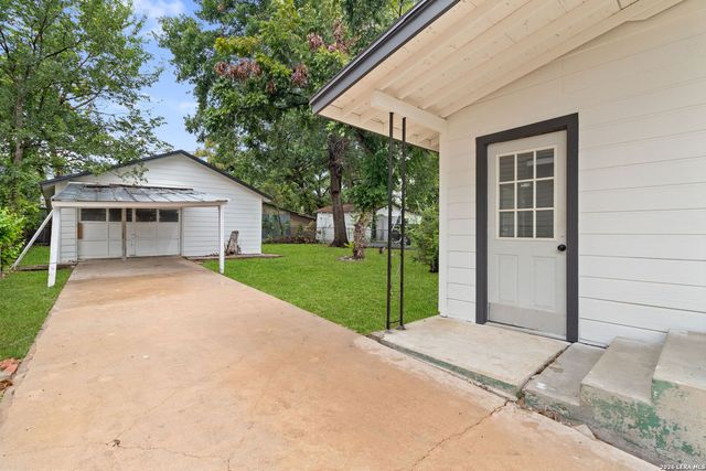 443 WALTON AVE, San Antonio, TX 78225