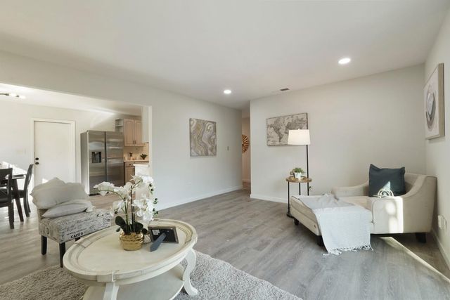 7745 Mary Lou Way, Sacramento, CA 95832