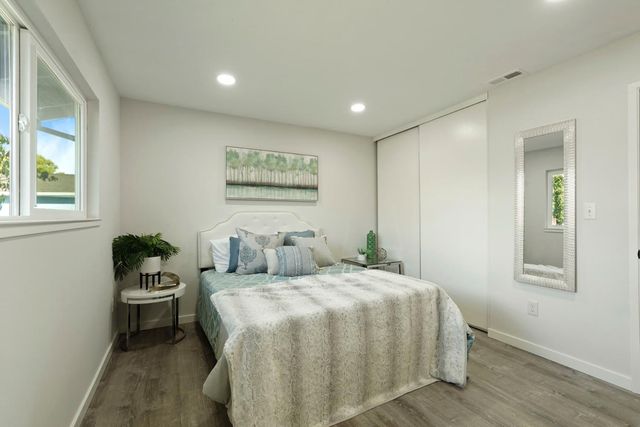 7745 Mary Lou Way, Sacramento, CA 95832