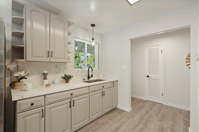 7745 Mary Lou Way, Sacramento, CA 95832