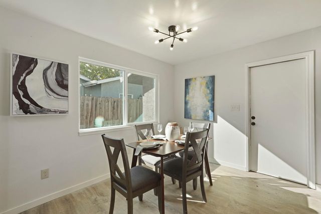 7745 Mary Lou Way, Sacramento, CA 95832