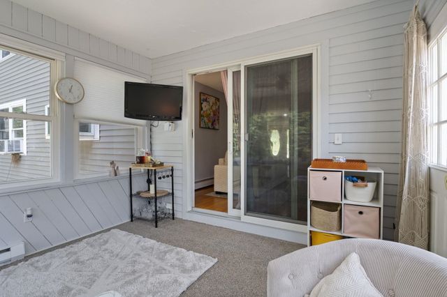 10 Shelley Drive, Nashua, NH 03062