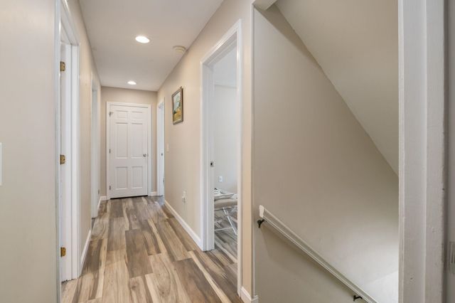 10 Shelley Drive, Nashua, NH 03062