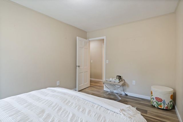 10 Shelley Drive, Nashua, NH 03062