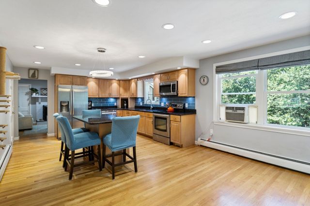 10 Shelley Drive, Nashua, NH 03062