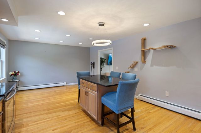 10 Shelley Drive, Nashua, NH 03062