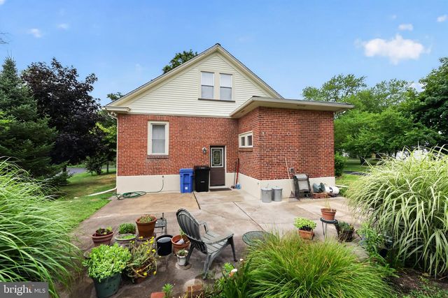 370 W CLAYTON AVE, Clayton, NJ 08312
