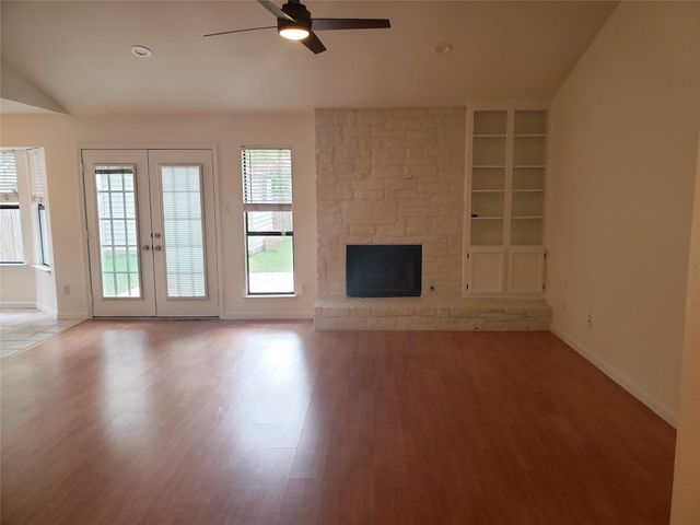 404 Oakridge PASS, Cedar Park, TX 78613