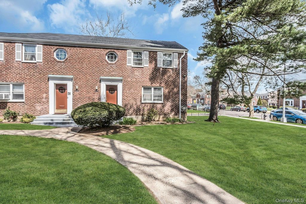 13152 234th Street 1STFL, Rosedale, NY 11422