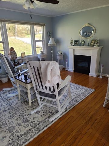455 Jennings Creek Hwy, Gainesboro, TN 38562
