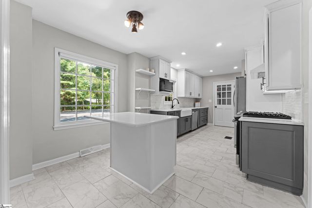 108 Longstreet Drive, Greer, SC 29650
