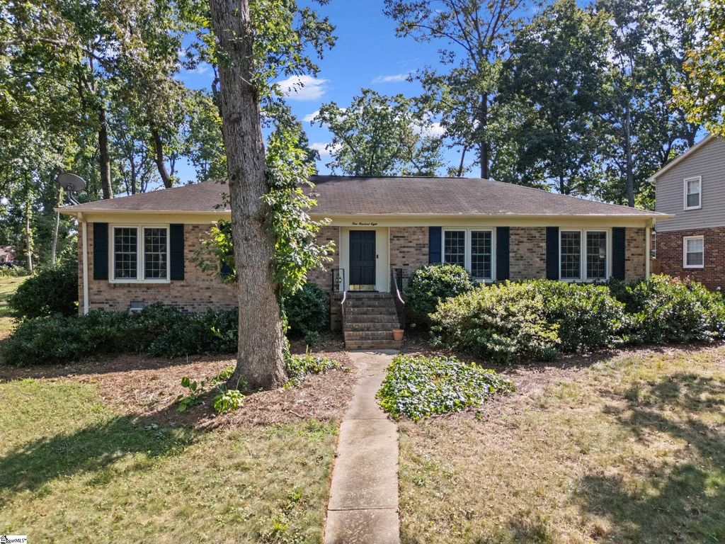 108 Longstreet Drive, Greer, SC 29650