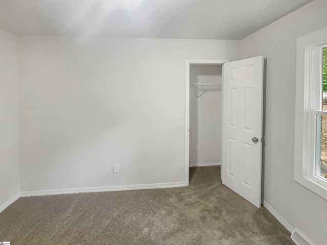 308 Piedmont Avenue, Taylors, SC 29687