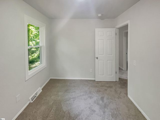 308 Piedmont Avenue, Taylors, SC 29687