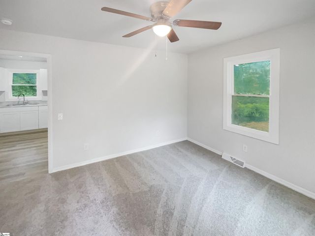 308 Piedmont Avenue, Taylors, SC 29687