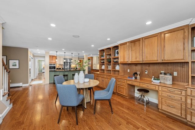 99 Hartford Street, Medfield, MA 02052