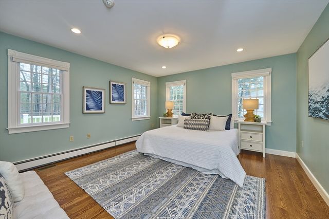99 Hartford Street, Medfield, MA 02052