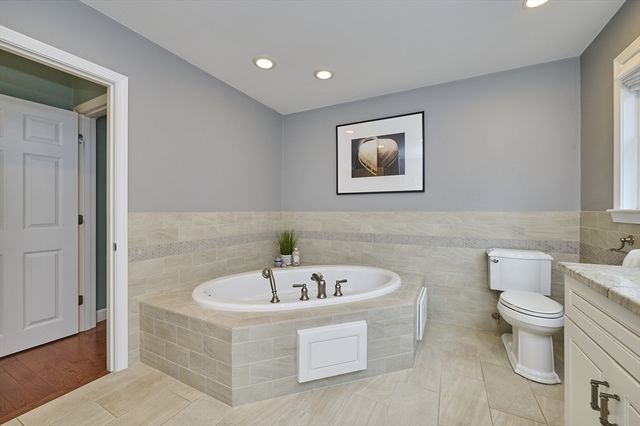 99 Hartford Street, Medfield, MA 02052