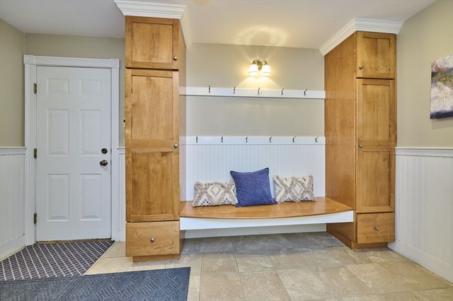 99 Hartford Street, Medfield, MA 02052