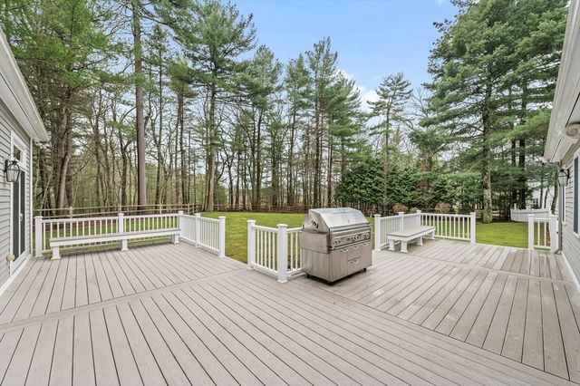 99 Hartford Street, Medfield, MA 02052